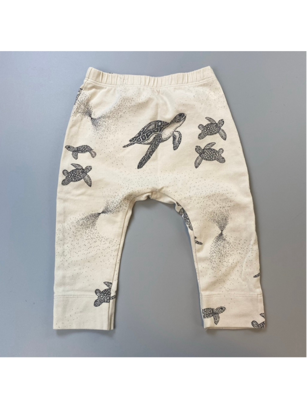 Baby Elemental by Fixoni Leggings 6 Months Beige Black Sea Turtle Print Organic